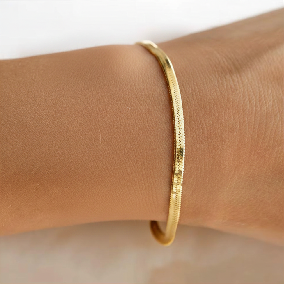 Brățară Herringbone de 3 mm din oțel inoxidabil placat cu aur 18K, bijuterie elegantă pentru femei.