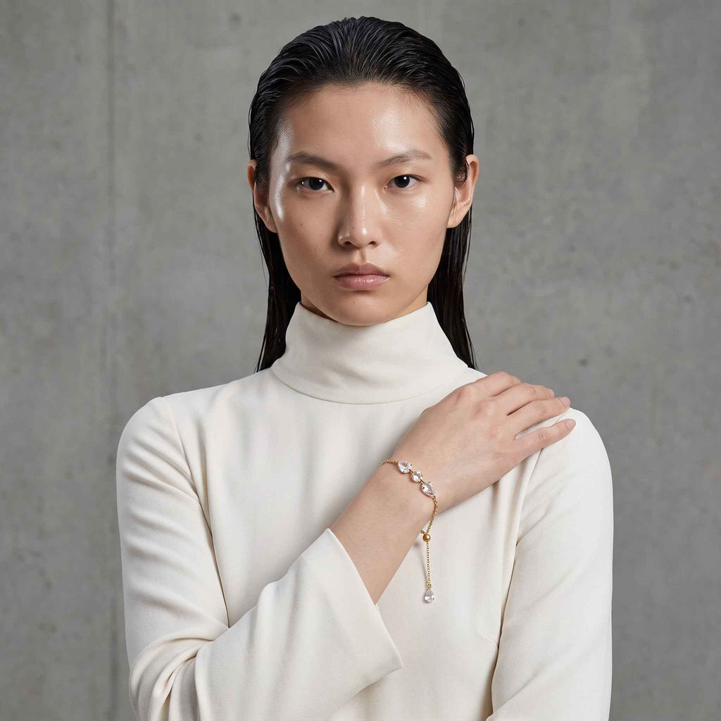Bratara Teardrop cu Charm si Zirconiu Cubic Otel Inoxidabil placat cu aur 18K