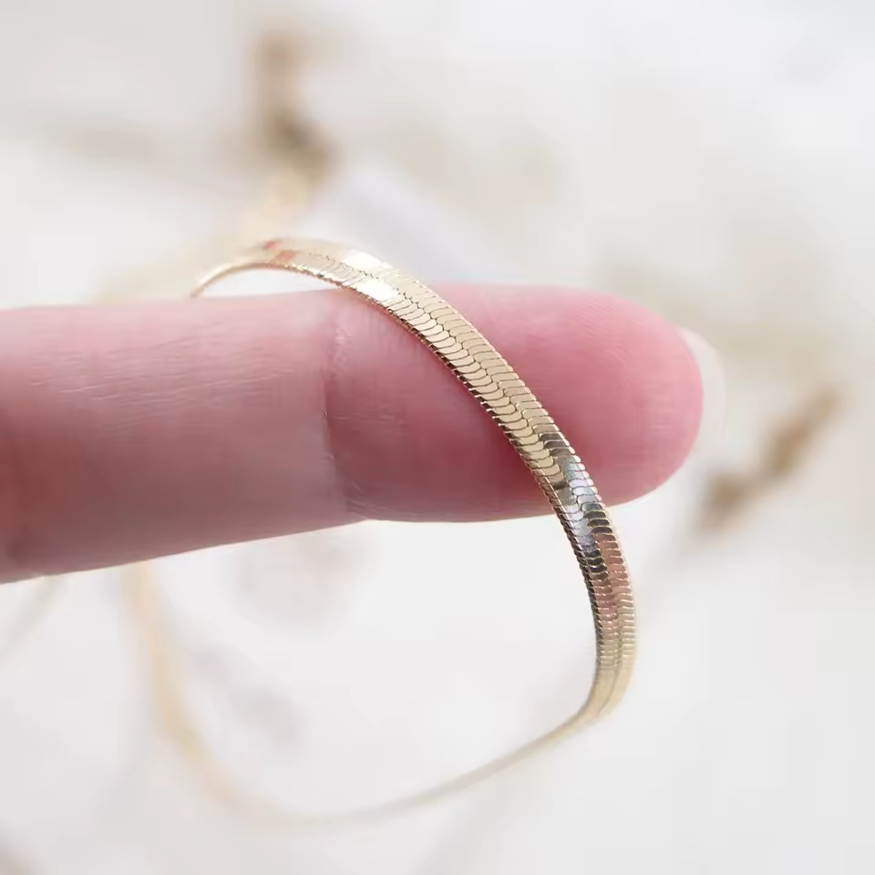 Colier Herringbone 3 mm Oţel Inoxidabil placat cu aur 18K - Eleganță și rafinament